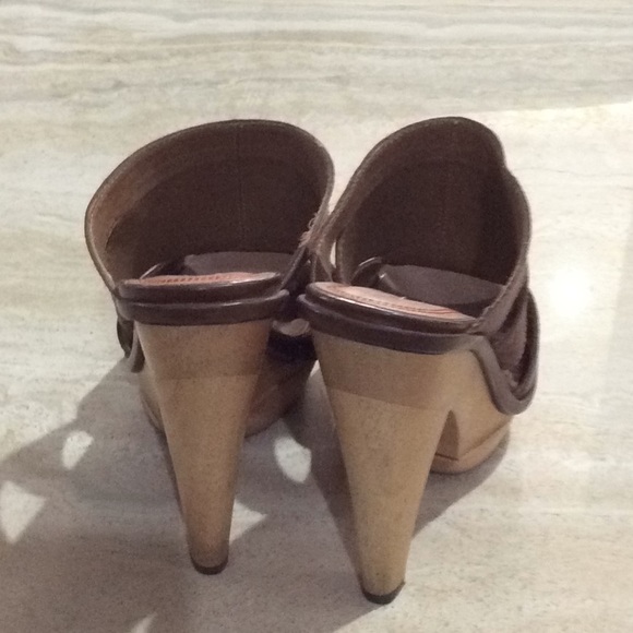 Leather Sandal Heels - Picture 2 of 3